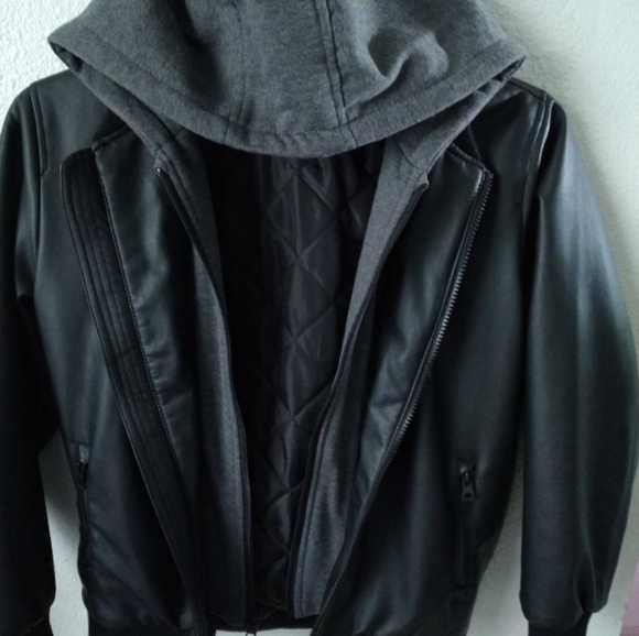 Guess leather jacket - Picture 3 of 4